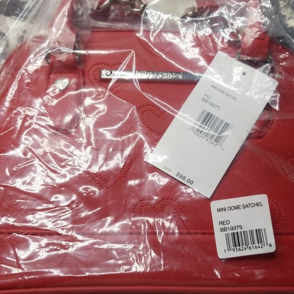 Betsey Johnson Mini Dome Satchel BNWT! - Picture 8 of 8
